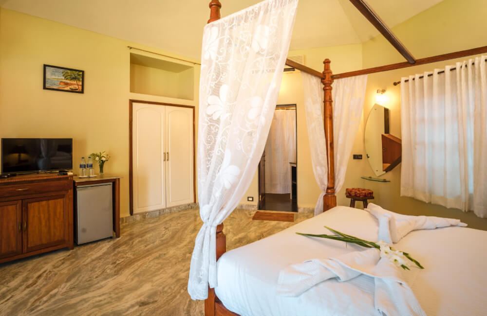 Deluxe Cottages with Garden View 1